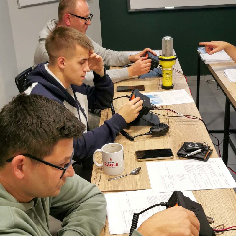 radiooperator SRC Szkolenie dla żeglarzy