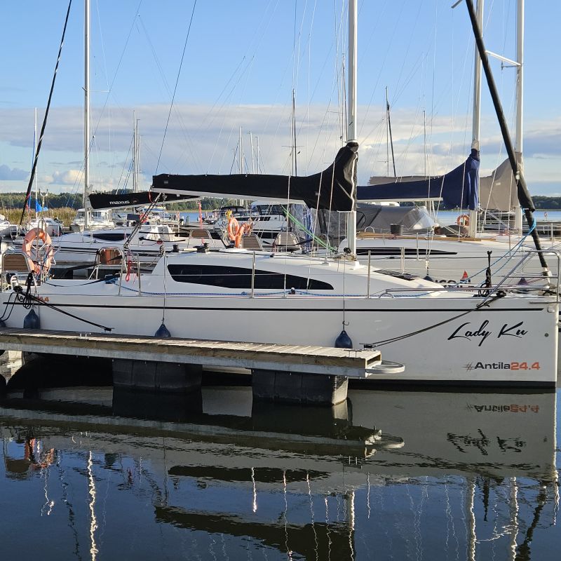 Antila 24.4 mazurski czarter